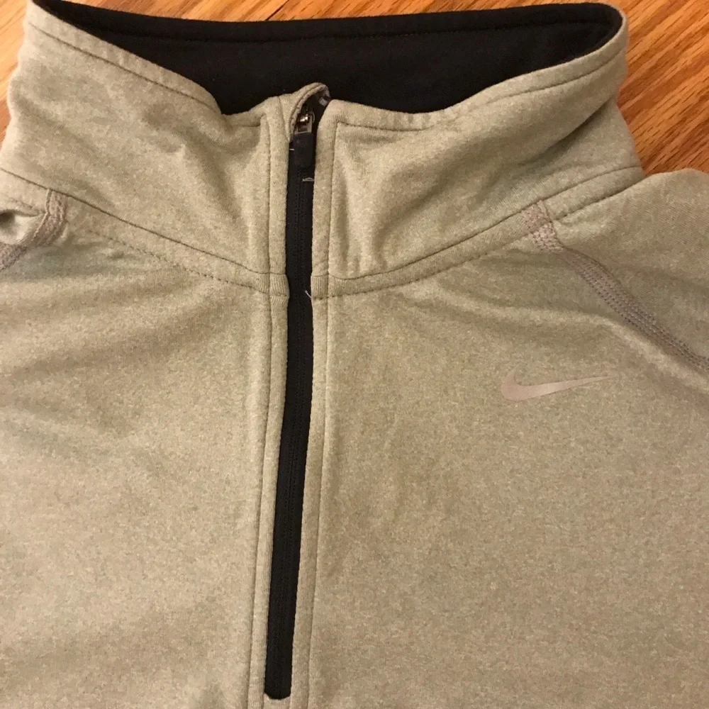 👟 NIKE DRI-FIT 1/4 ZIP Up